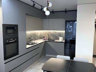 квартира по адресу Самборская ул., 5