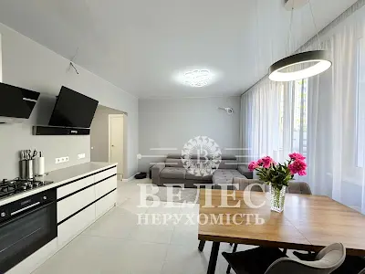 квартира за адресою Яблунева вул., 11