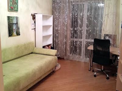 квартира за адресою Панаса Мирного вул., 28-А