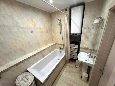 квартира за адресою Левітана вул., 3