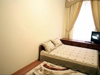 квартира за адресою Шпитальна вул., 10