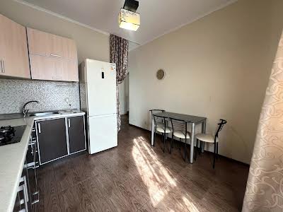 квартира по адресу Єнківська, 27