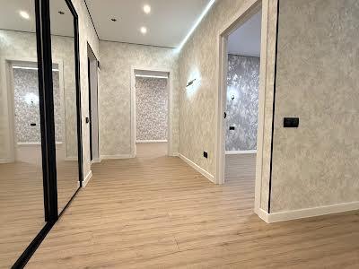 квартира за адресою Перлинна вул., 8