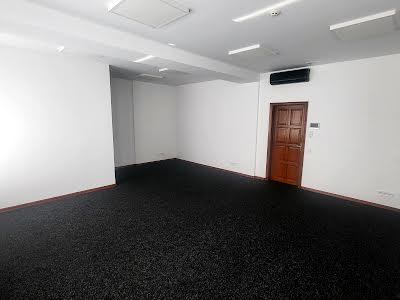 коммерческая по адресу Петлюры ул. (Маршала Рыбалко), 37