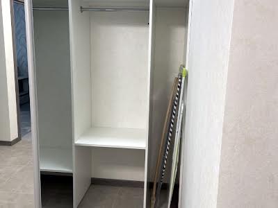 квартира за адресою Ревуцького вул., 40-Б