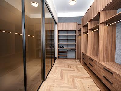 квартира за адресою Стрілецька вул., 7/6