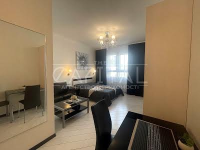 квартира за адресою Шота Руставелі вул., 44