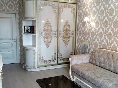 квартира по адресу Угорская ул., 17