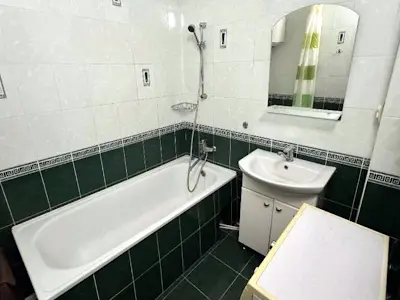 квартира за адресою Верховної Ради бульв., 14Б