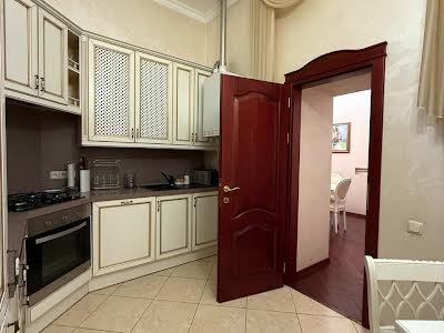 квартира за адресою Костельна вул., 8