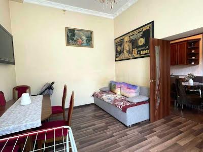 квартира за адресою Бандеры Степана, 80