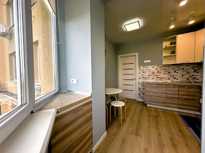 квартира за адресою Калинова вул., 7