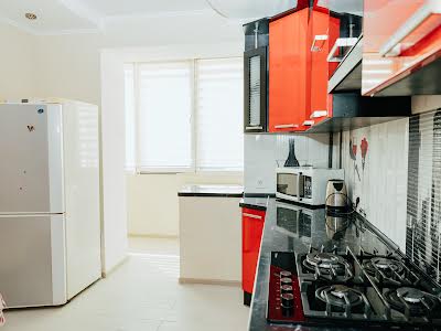 квартира за адресою Довга вул., 20в