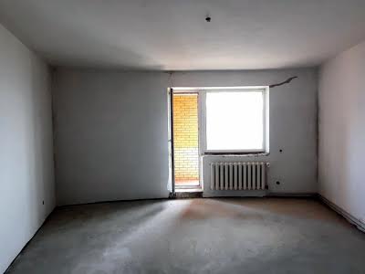 квартира за адресою Срібнокільська вул., 12
