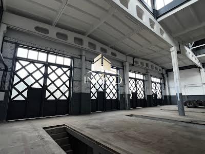 комерційна за адресою Руставі, 5