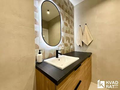 квартира за адресою Височана вул., 18