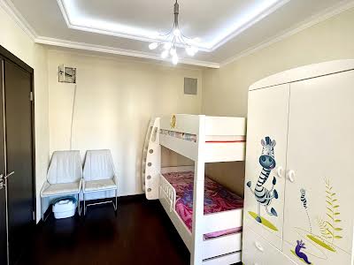 квартира за адресою Чорновола вул., 29