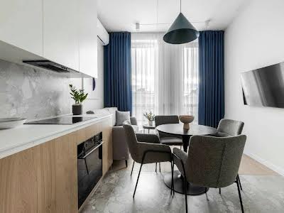 квартира за адресою Під Дубом вул. (Космонавтів), 7