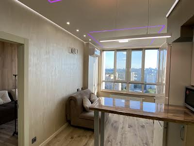 квартира за адресою Каховська вул., 56