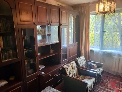 квартира за адресою Михайла Драгоманова вул. (Димитрова), 52