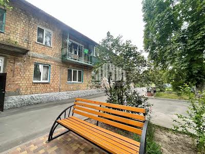квартира за адресою Каштанова вул., 34