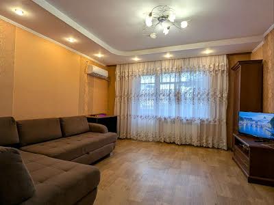 квартира по адресу Михаила Драгоманова ул. (Димитрова), 52