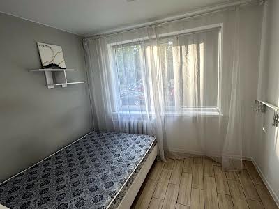 квартира за адресою Леся Курбаса просп., 18