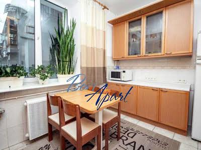 квартира за адресою Івана Світличного вул. (Петровського), 6