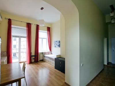 квартира за адресою Рейтарська вул., 25