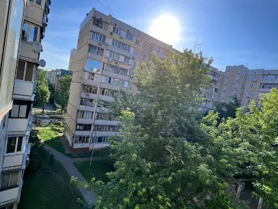 квартира за адресою Тростянецька вул., 7-А