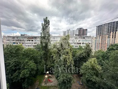 квартира за адресою Митрополита Василя Липківського вул. (Урицького), 11