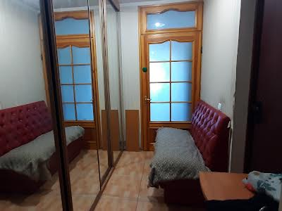 квартира за адресою Срібнокільська вул., 20