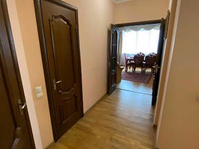 квартира за адресою Головацького Я., 23