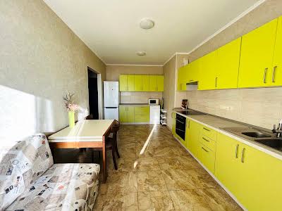 квартира за адресою Родини Кристерів, 20б