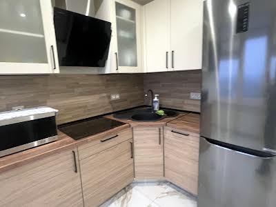 квартира за адресою Басейна вул., 6А