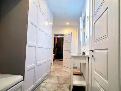 квартира за адресою Пекарська вул., 30