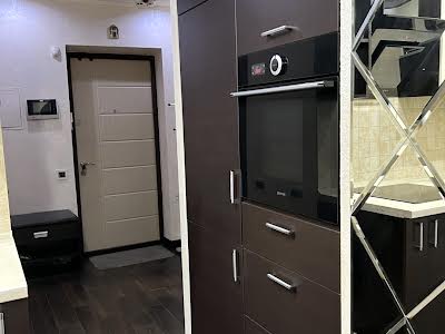 квартира за адресою Ованеса Туманяна вул., 3