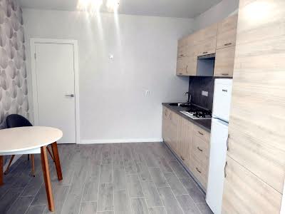 квартира за адресою Максима Залізняка вул., 1в