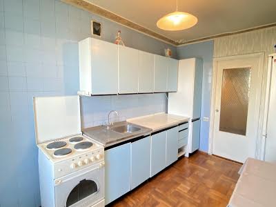 квартира за адресою Дніпровська набережна вул., 13
