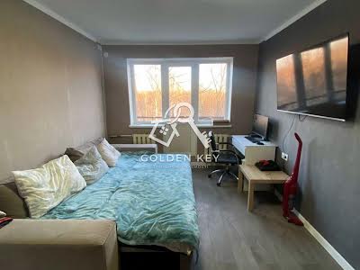квартира за адресою Олександра Васякіна, 13