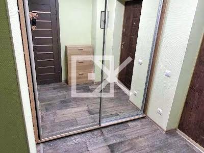 квартира за адресою Соломії Крушельницької вул., 13