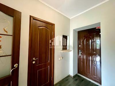 квартира за адресою Польова вул., 20Б