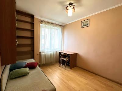 квартира по адресу Дарницкий бульв., 10А
