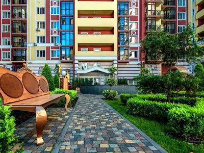 квартира по адресу Українська ул., 83б