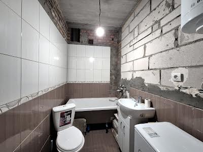 квартира за адресою Джерельна вул., 8