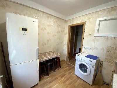 квартира за адресою Мілютенка вул., 18