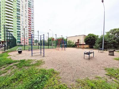квартира за адресою Михайла Донця вул., 2-Б
