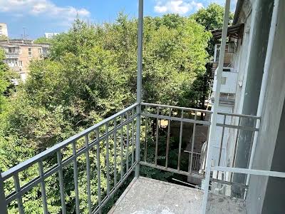 квартира за адресою Євгена Танцюри вул., 5а