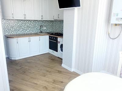 квартира за адресою Академіка Амосова вул., 63