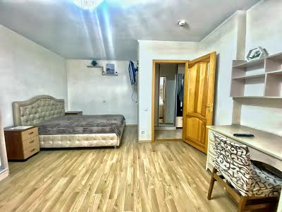 квартира за адресою Смілянська вул., 15